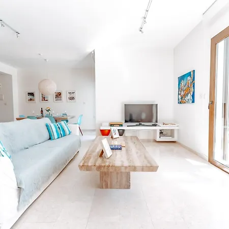 Wealthystays Sunset Villa, 3min Walk To Sea Villa Paralimni