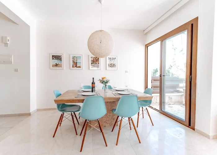 Wealthystays Sunset Villa, 3min Walk To Sea 빌라 파라림니